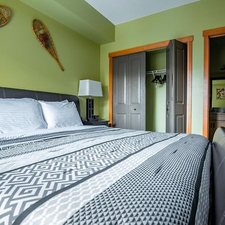Renovated Condo, 2Br, 2Ba, Heated Pool, 3 Hot Tubs, Pets Welcome! Canmore Kültér fotó